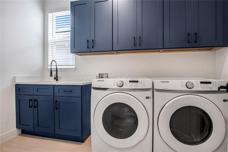 Image 16 of 20 For 18863 Rawson Street