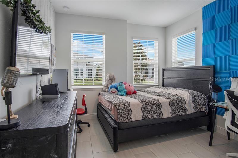 Image 9 of 20 For 18863 Rawson Street