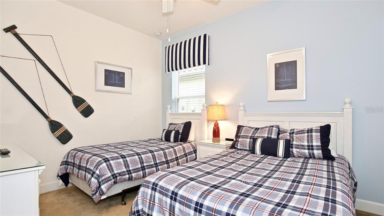 Image 10 of 14 For 4072 Oaktree Drive