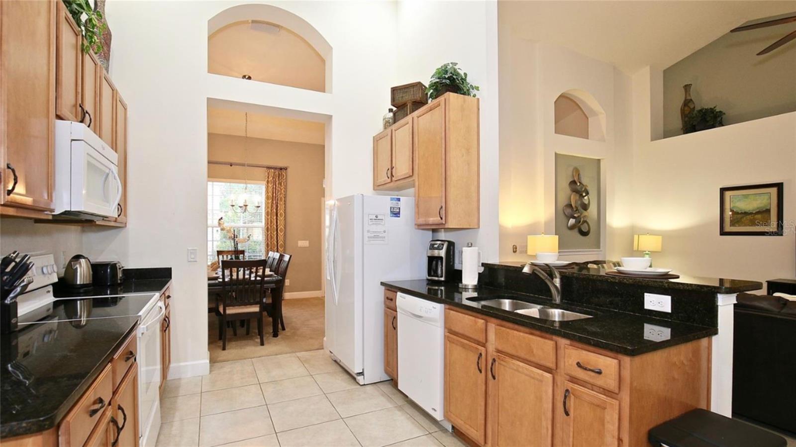 Image 7 of 14 For 4072 Oaktree Drive