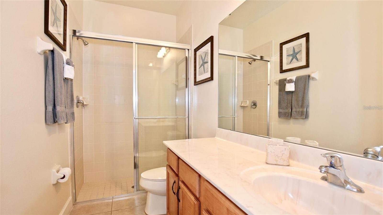 Image 8 of 14 For 4072 Oaktree Drive