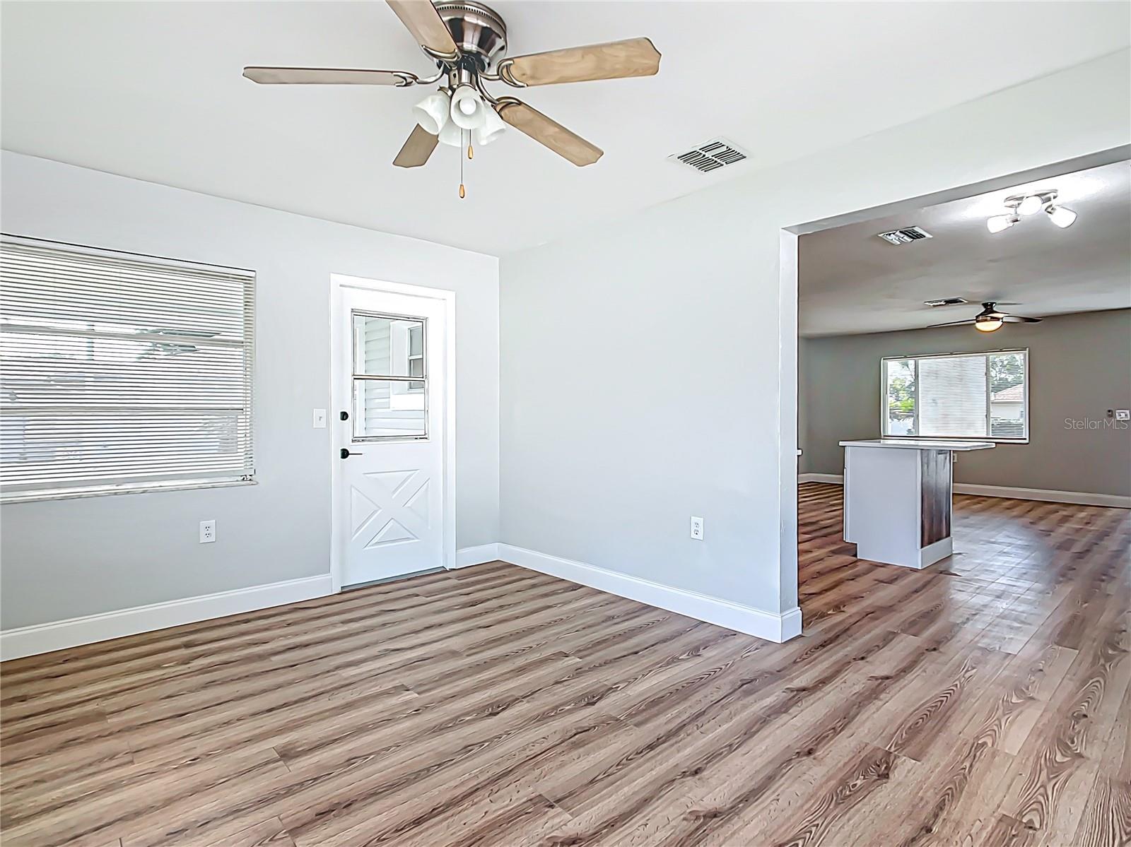 Image 7 of 25 For 43 Sj Kellner Boulevard