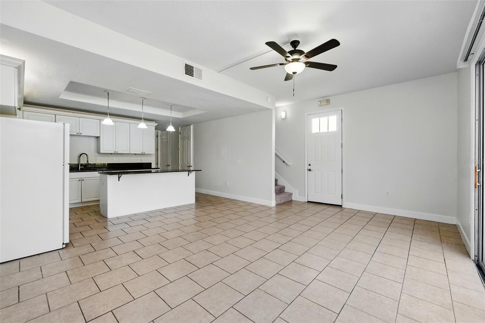 Image 4 of 49 For 1999 Grand Oak Drive