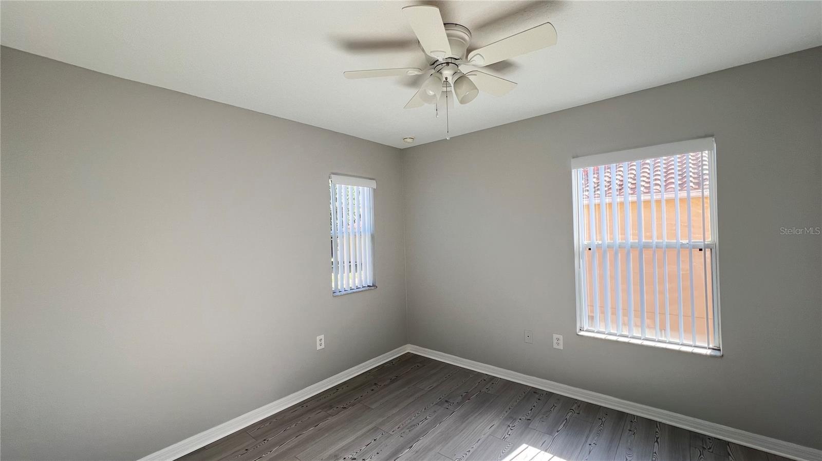 Image 31 of 36 For 5475 Paradise Cay Circle