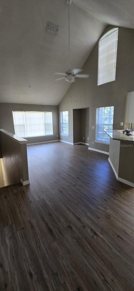Image 10 of 19 For 9109 Lee Vista Boulevard 807