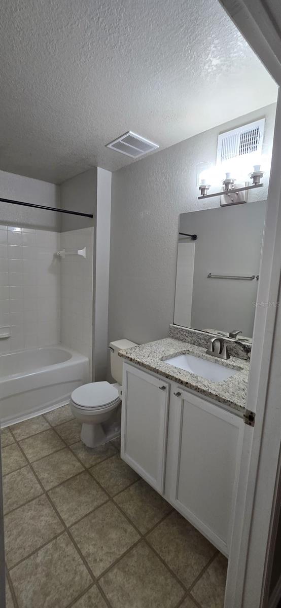 Image 13 of 19 For 9109 Lee Vista Boulevard 807