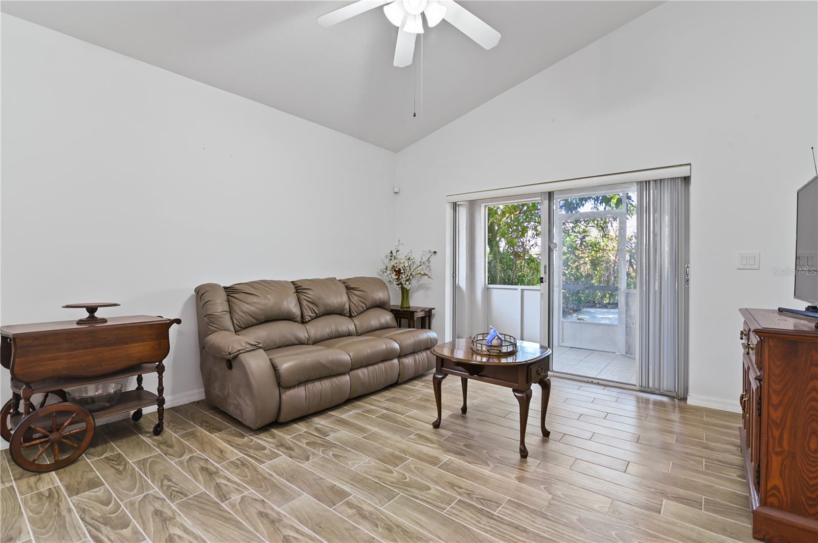 Image 40 of 71 For 4611 Eaglet Lane