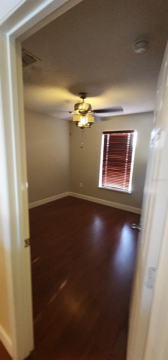 Image 20 of 35 For 773 Leopard Court