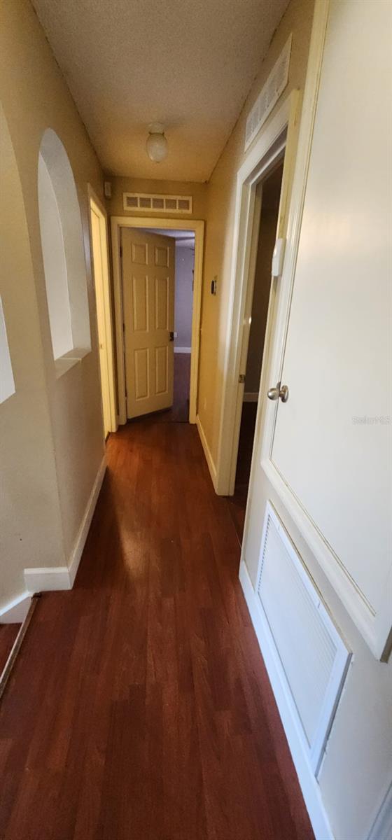 Image 21 of 35 For 773 Leopard Court