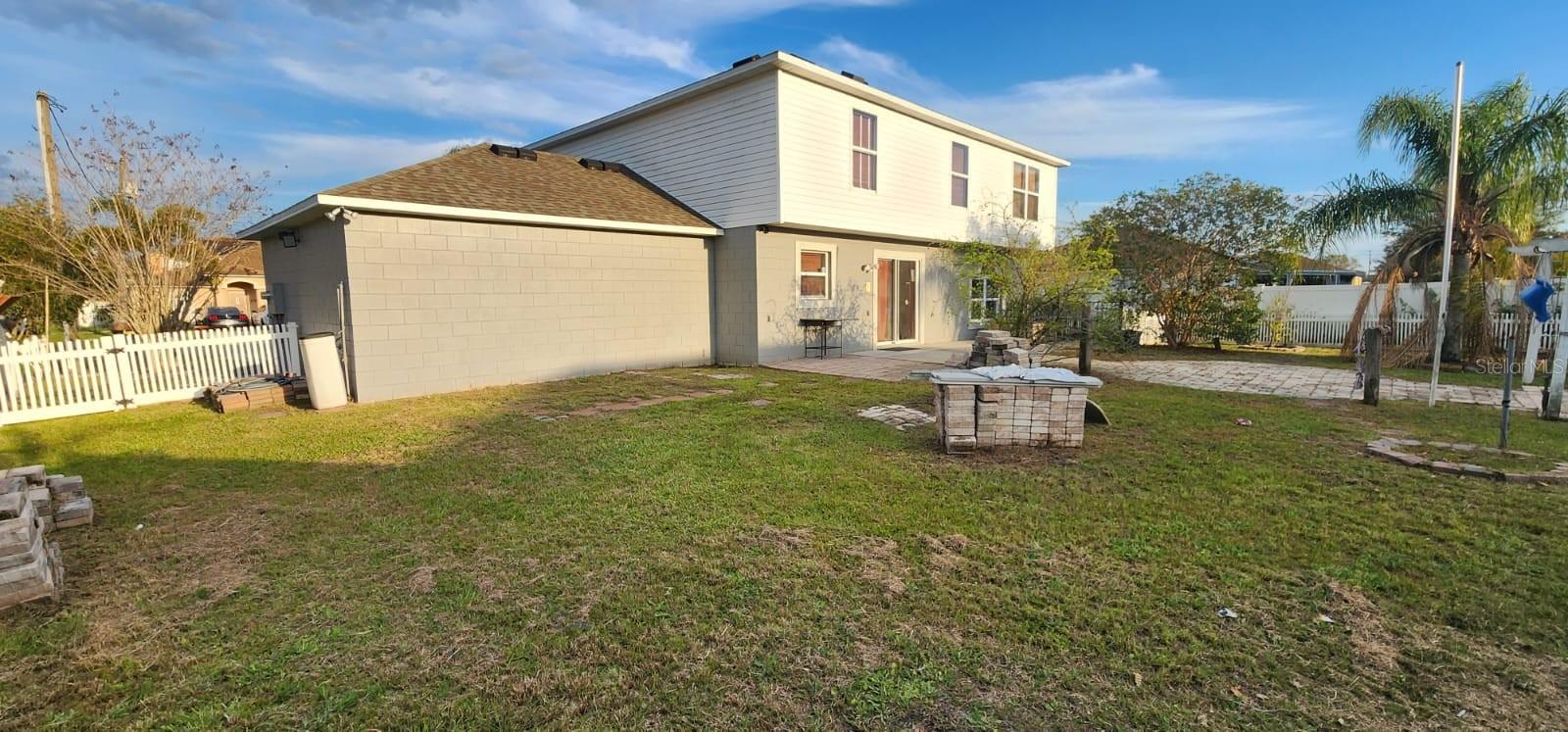 Image 28 of 35 For 773 Leopard Court