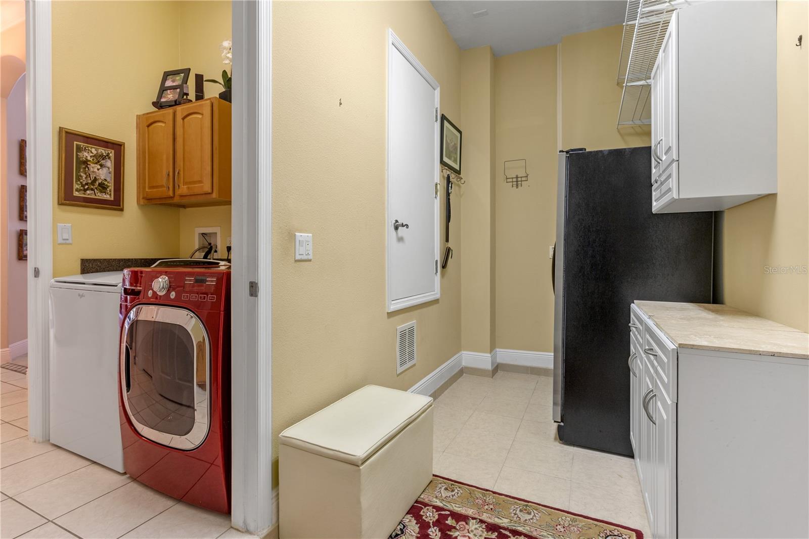 Listing photo id 22 for 133 Torino Lane