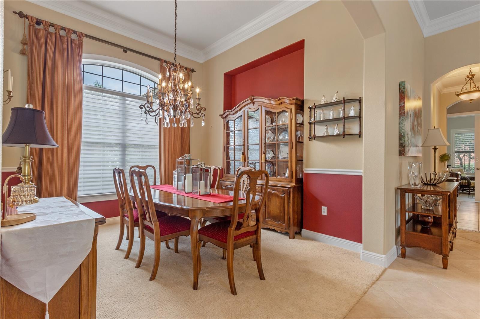 Listing photo id 3 for 133 Torino Lane