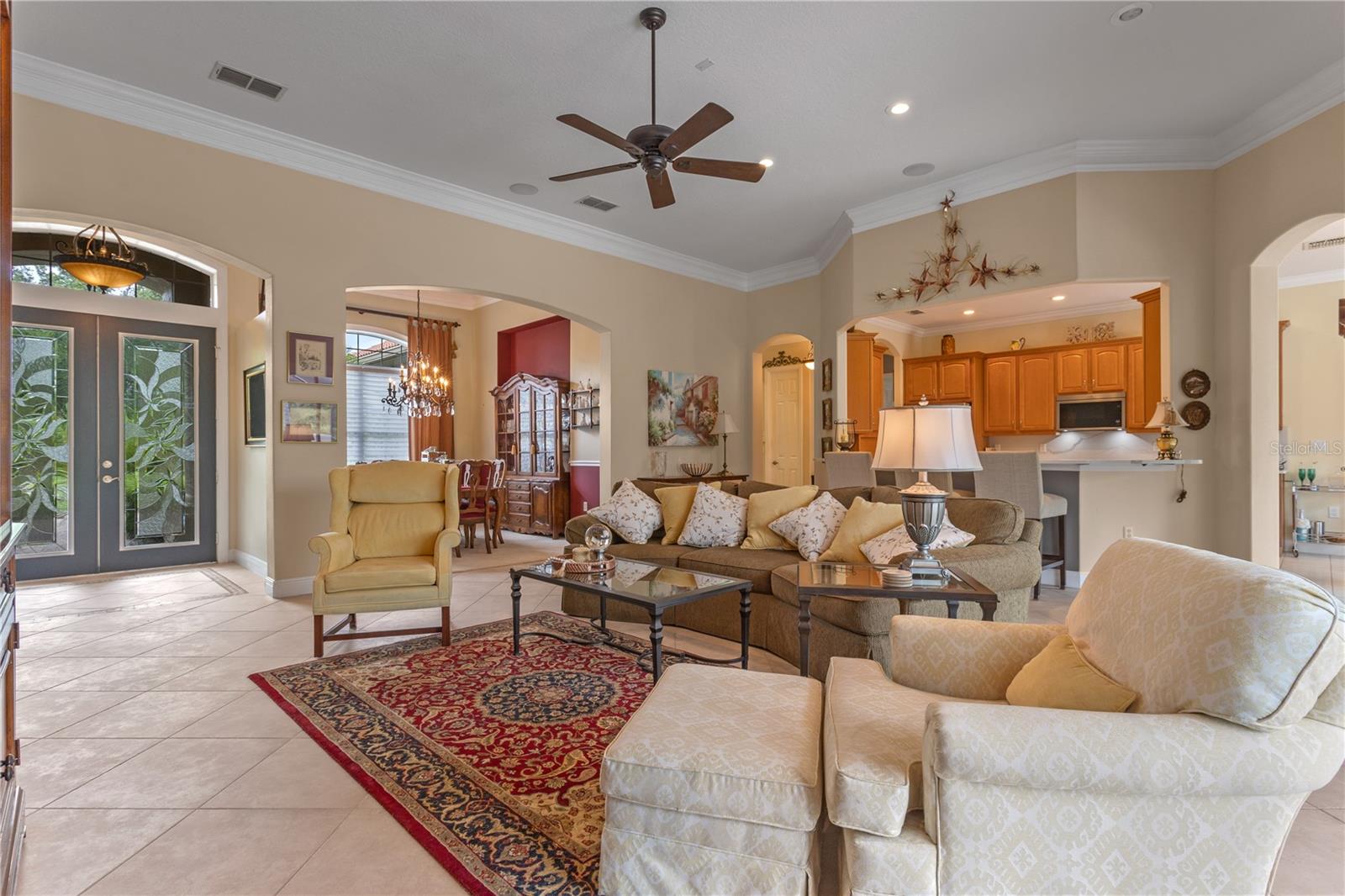 Listing photo id 4 for 133 Torino Lane