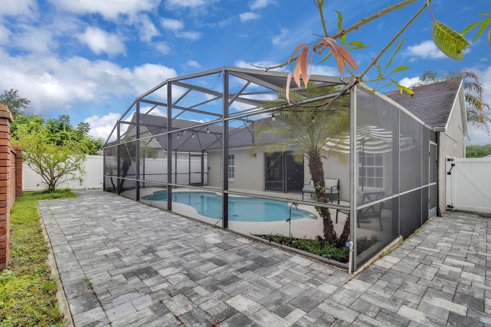 Image 33 of 36 For 2049 Shannon Lakes Boulevard