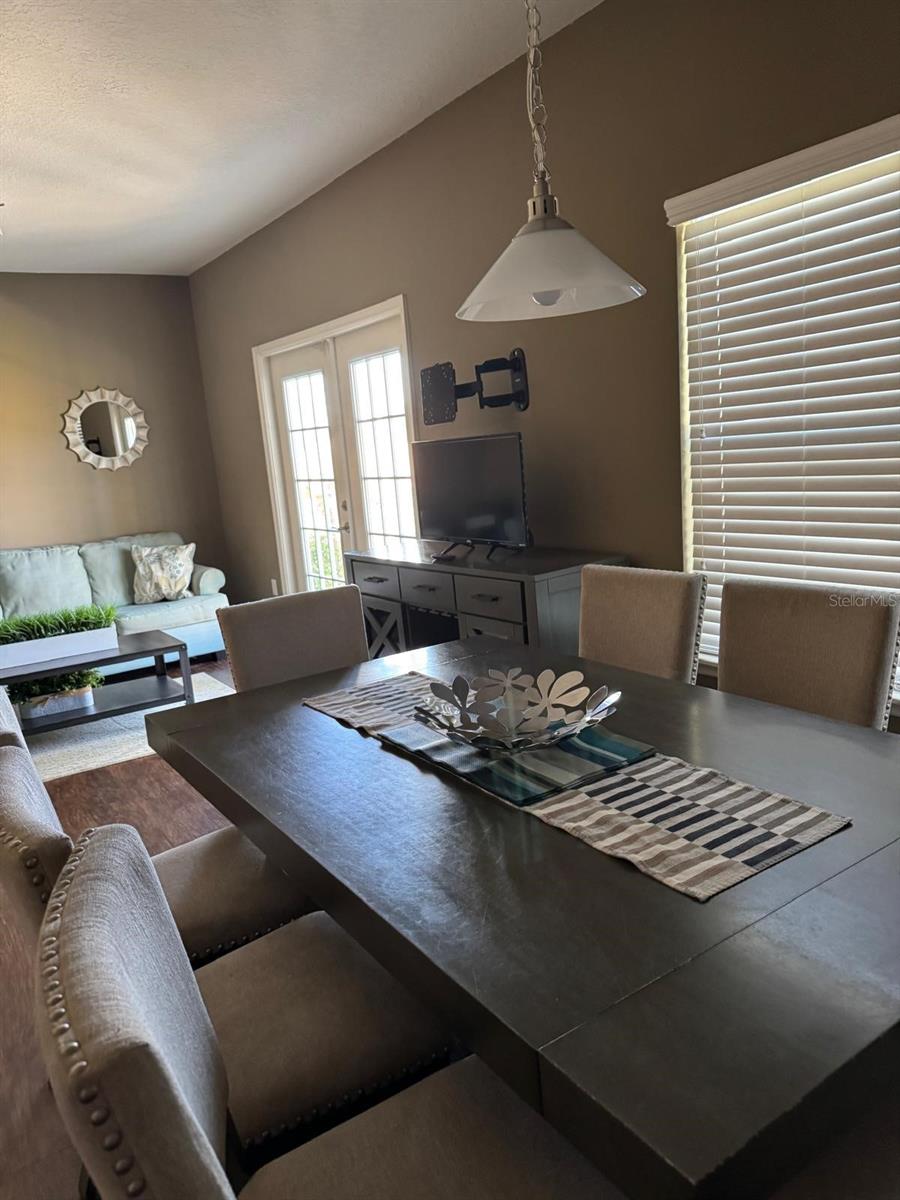 Image 4 of 23 For 8981 Shine Drive