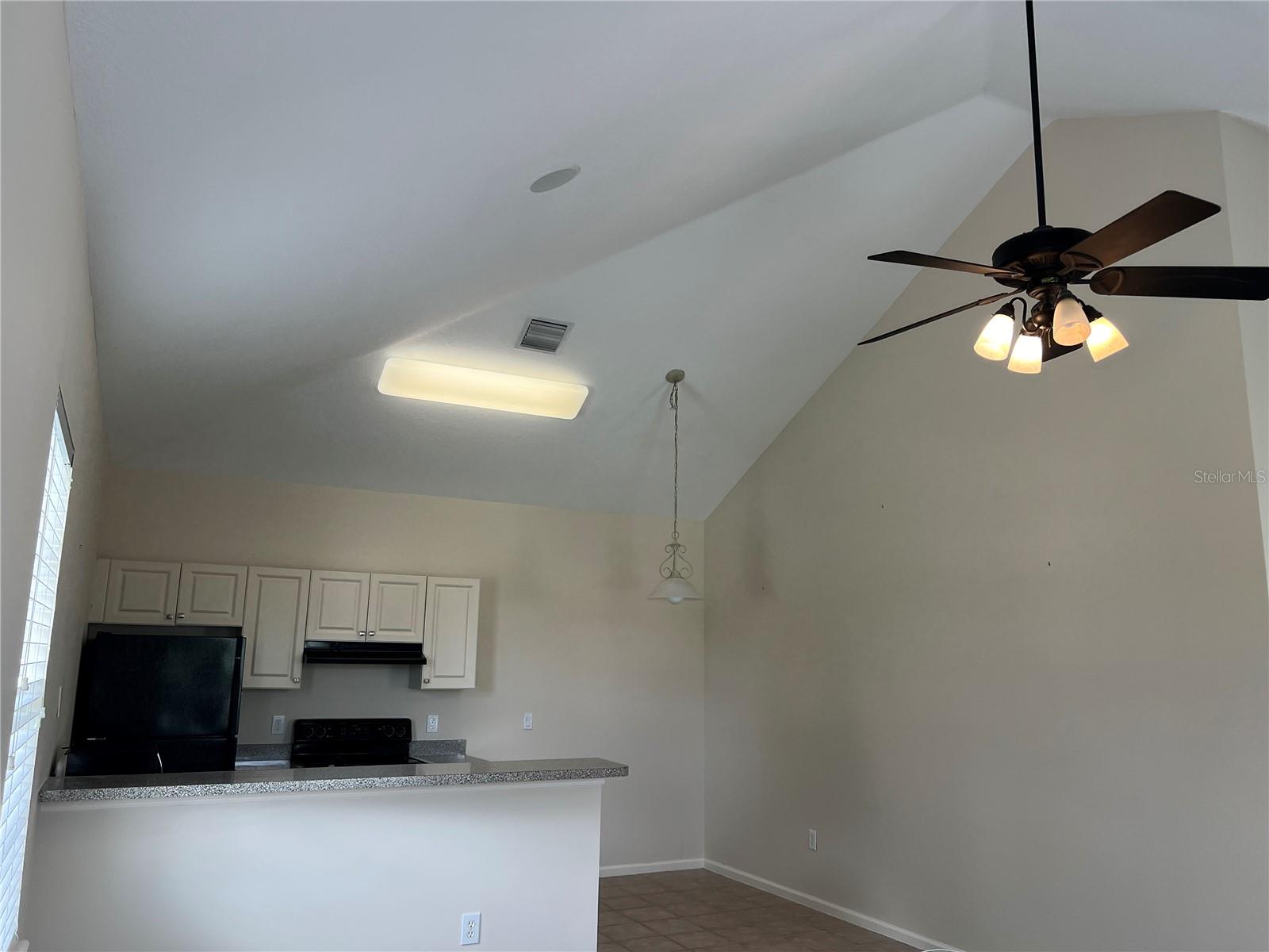 Image 3 of 11 For 1001 Oak Pond Drive B