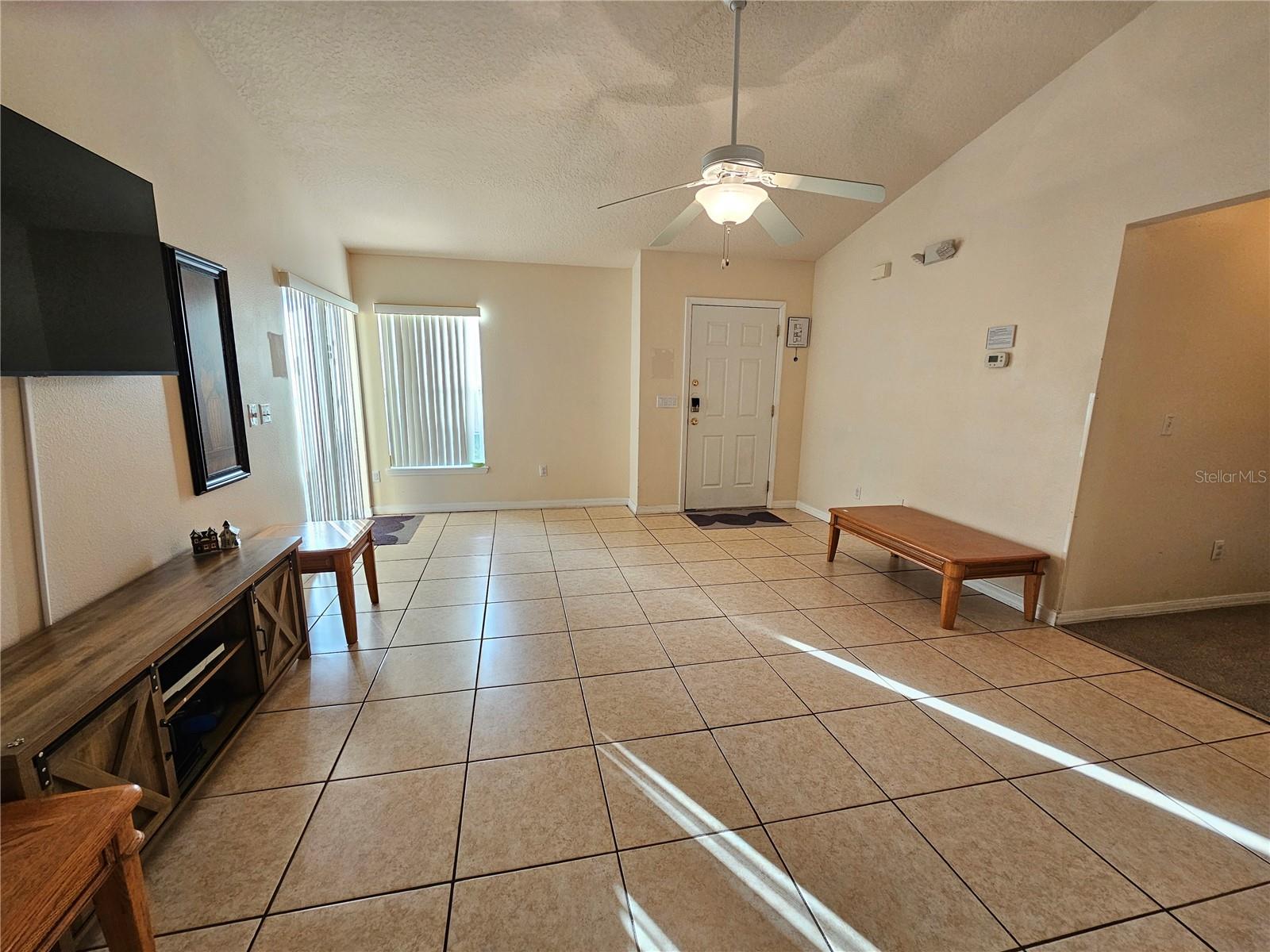 Image 11 of 18 For 297 Blue Jay Way