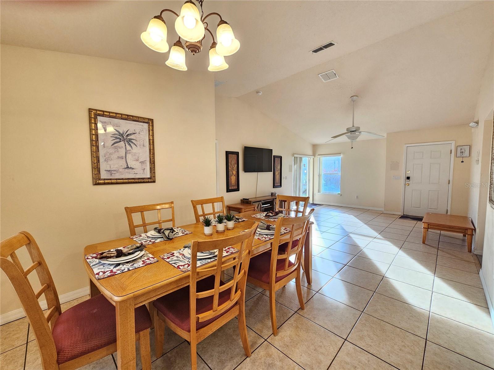 Image 4 of 18 For 297 Blue Jay Way
