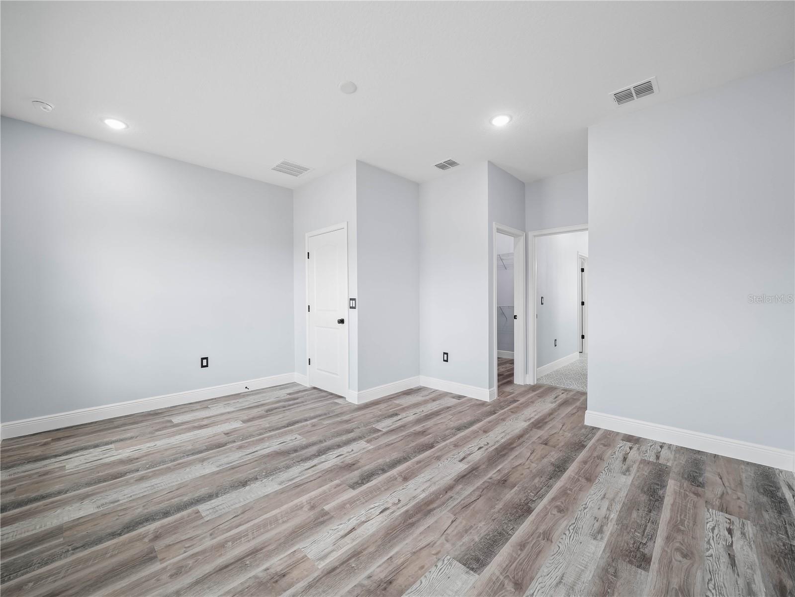 Image 16 of 45 For 145 Willow Drive