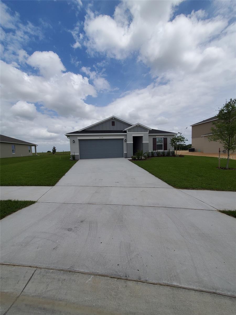 Image 2 of 20 For 2058 Ficus Street