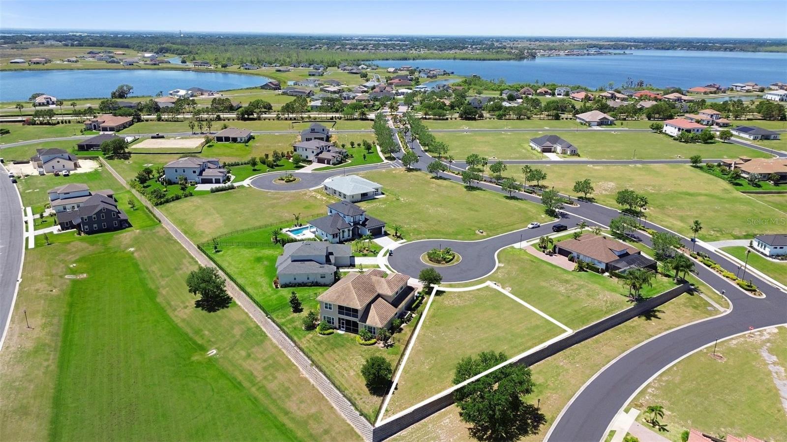 Image 5 of 41 For 206 Spring Azure Drive