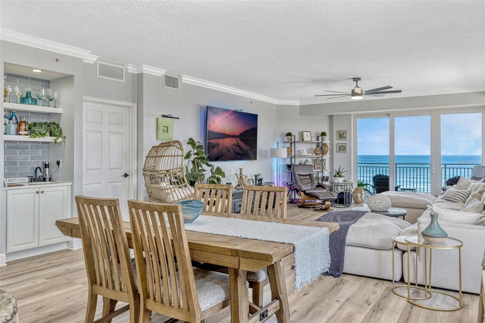 Image 18 of 52 For 2403 S Atlantic Avenue 501