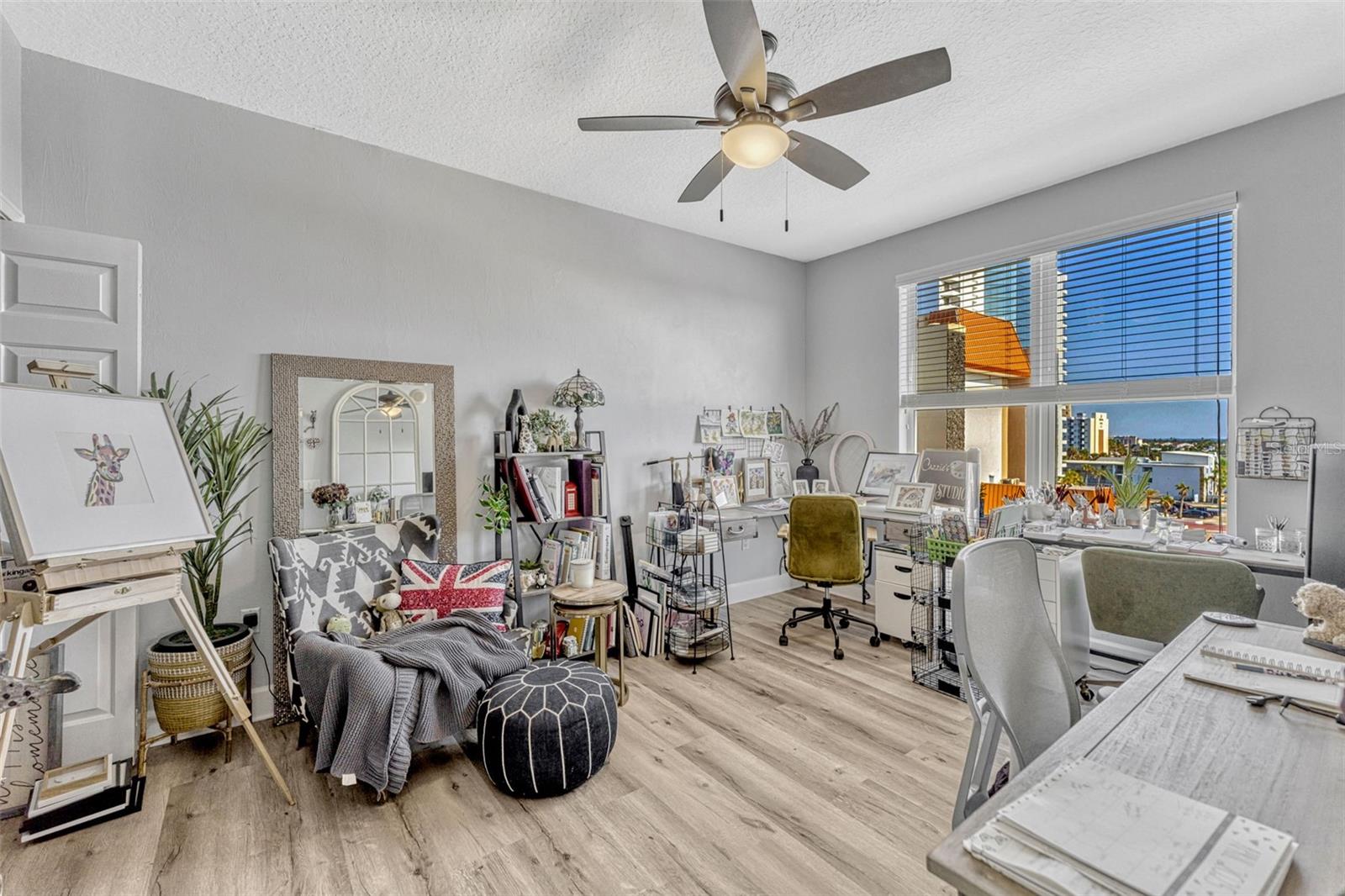 Image 30 of 52 For 2403 S Atlantic Avenue 501