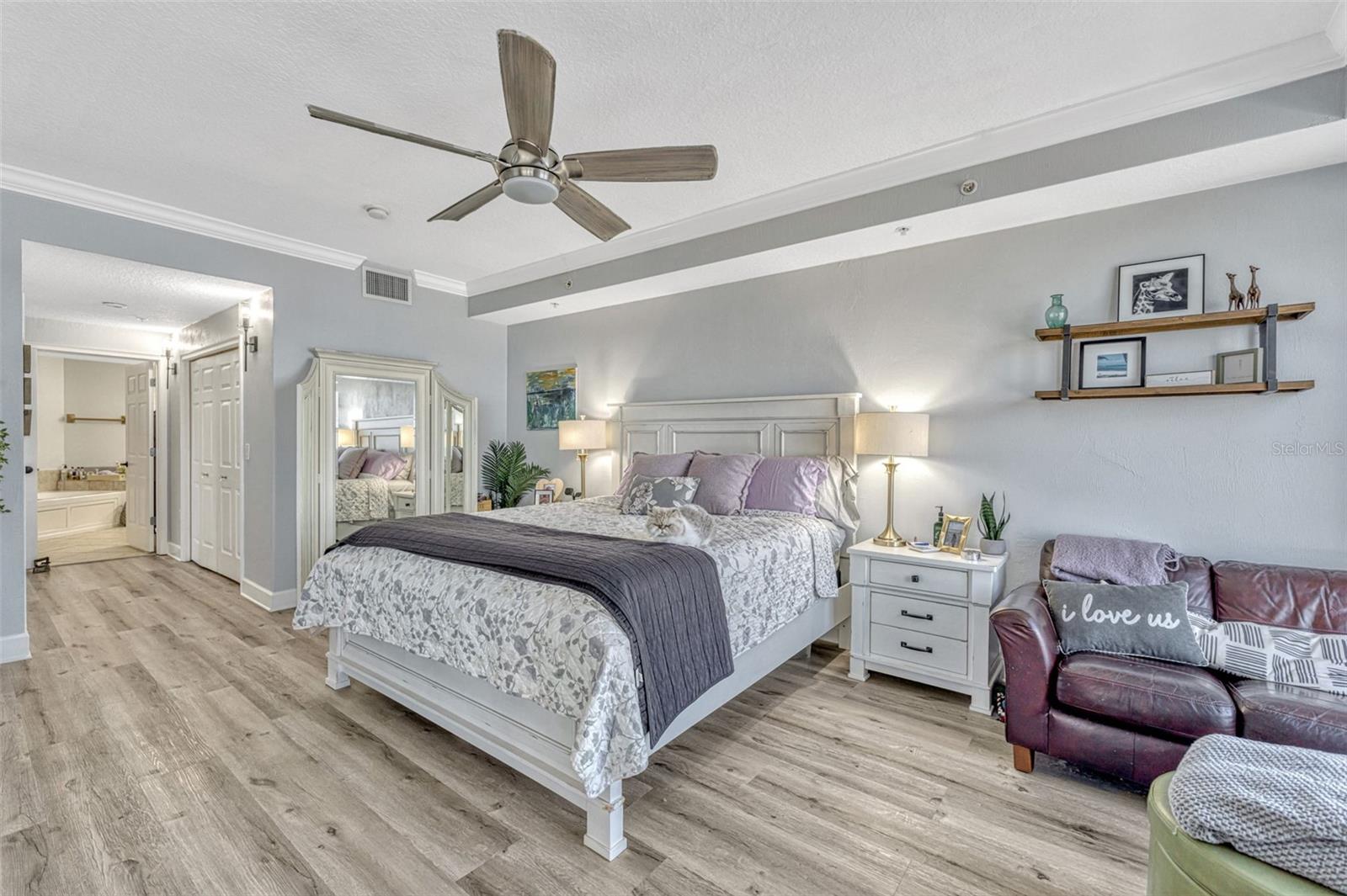 Image 38 of 52 For 2403 S Atlantic Avenue 501