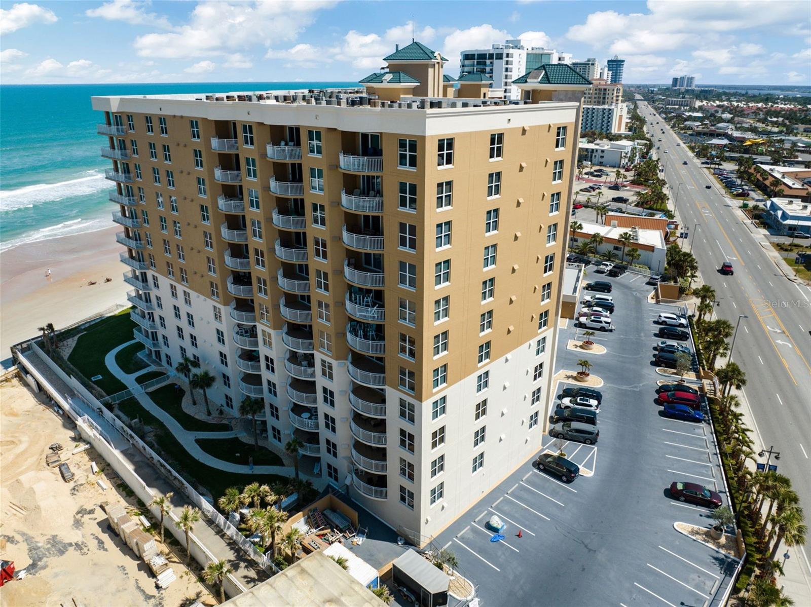 Image 46 of 52 For 2403 S Atlantic Avenue 501