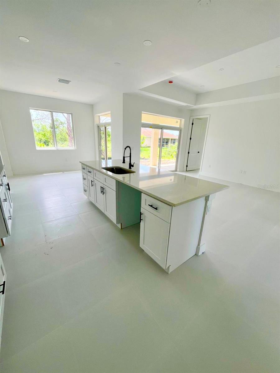 Image 30 of 43 For 1043 Brenton Avenue