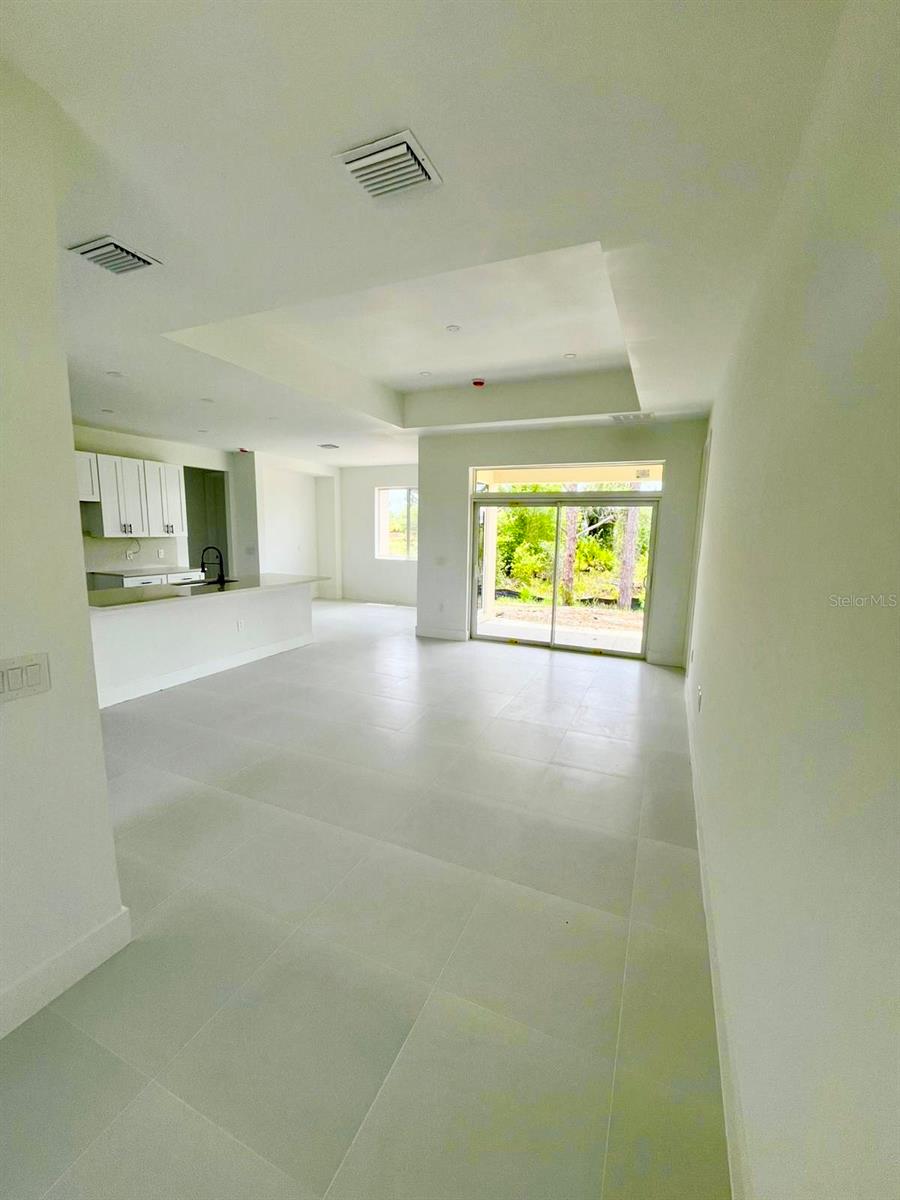Image 31 of 43 For 1043 Brenton Avenue