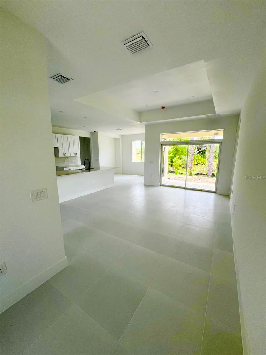 Image 32 of 43 For 1043 Brenton Avenue
