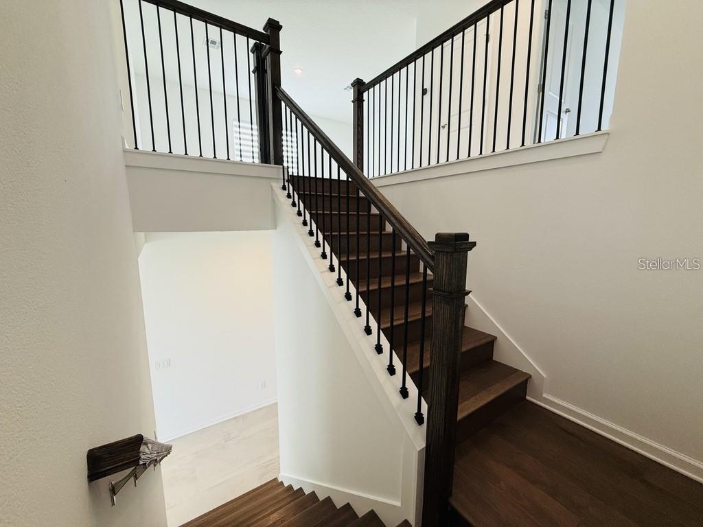 Image 15 of 27 For 13193 Tollcross Way