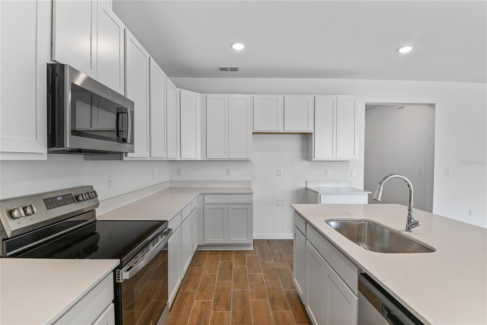 Image 6 of 19 For 1126 Olivine Avenue