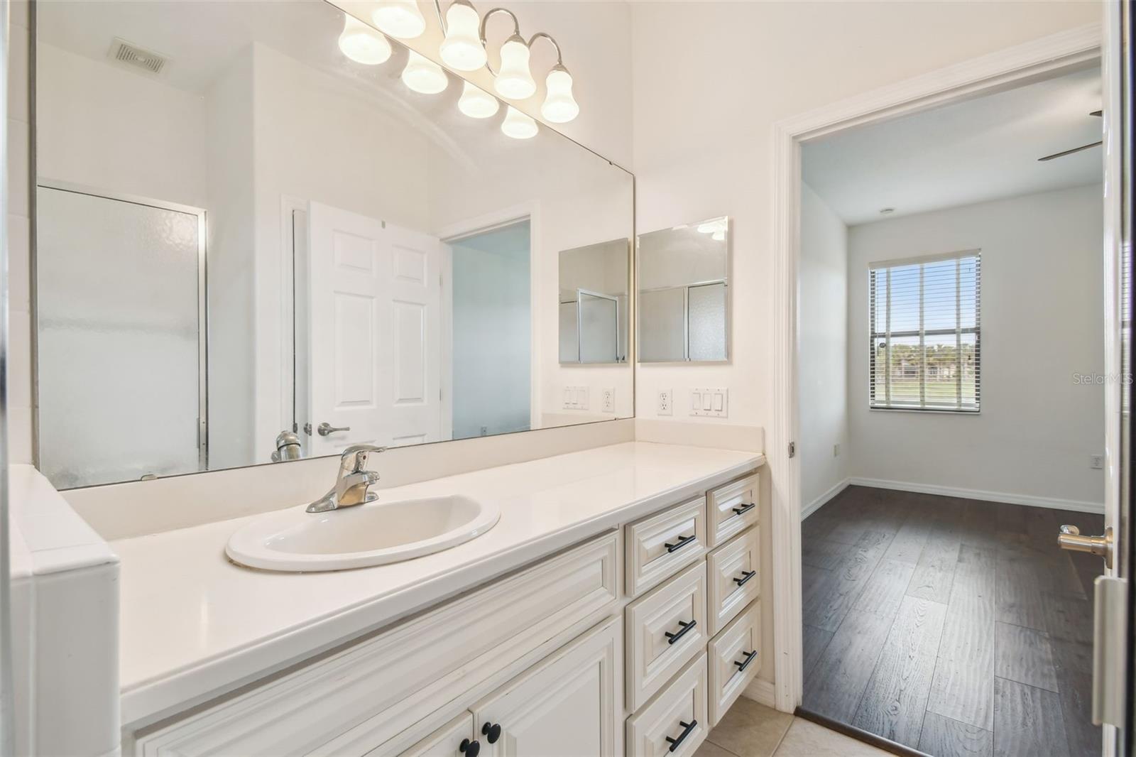 Image 25 of 61 For 1818 Pelican Hill Way