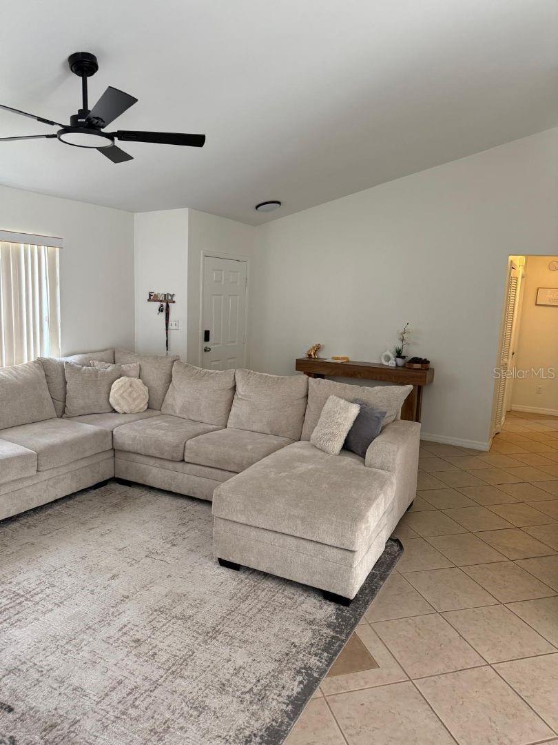 Image 5 of 21 For 1564 Wyman Circle