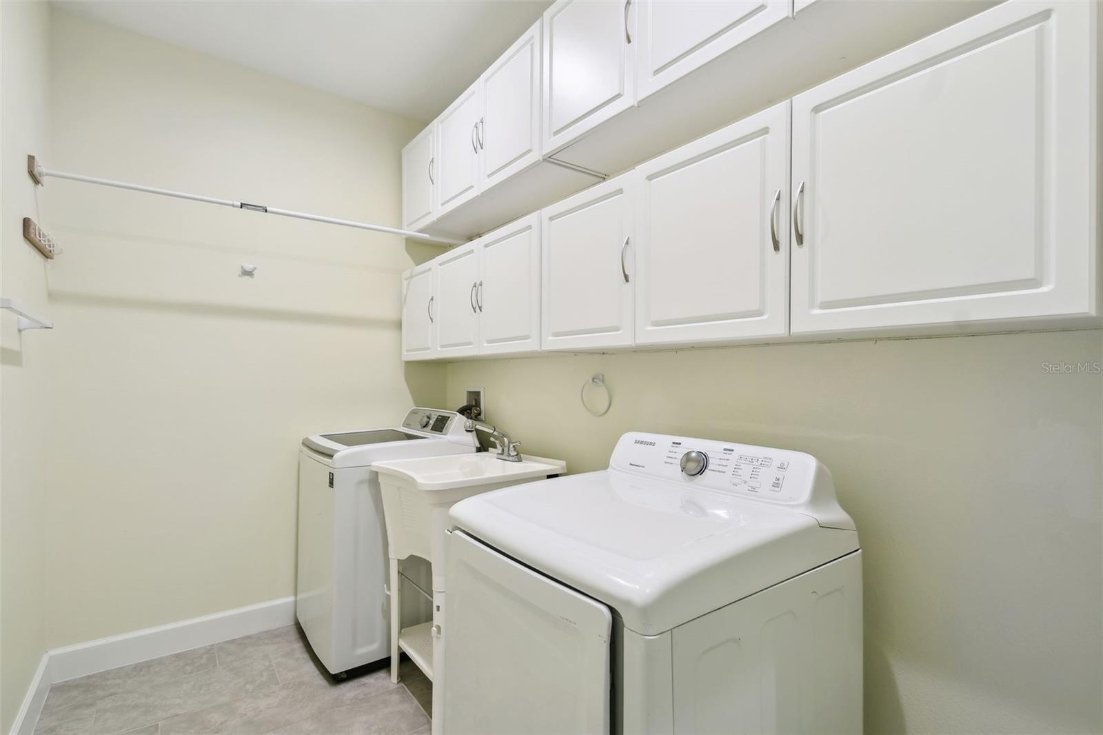 Image 31 of 61 For 204 Bella Cortina Dr