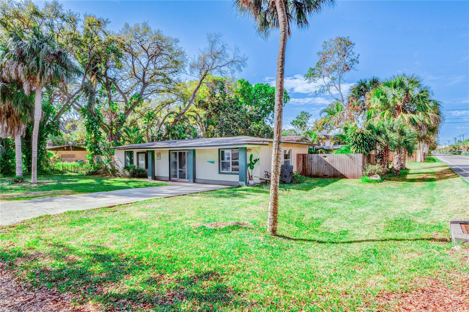 Image 10 of 10 For 245 Le Jeune Drive