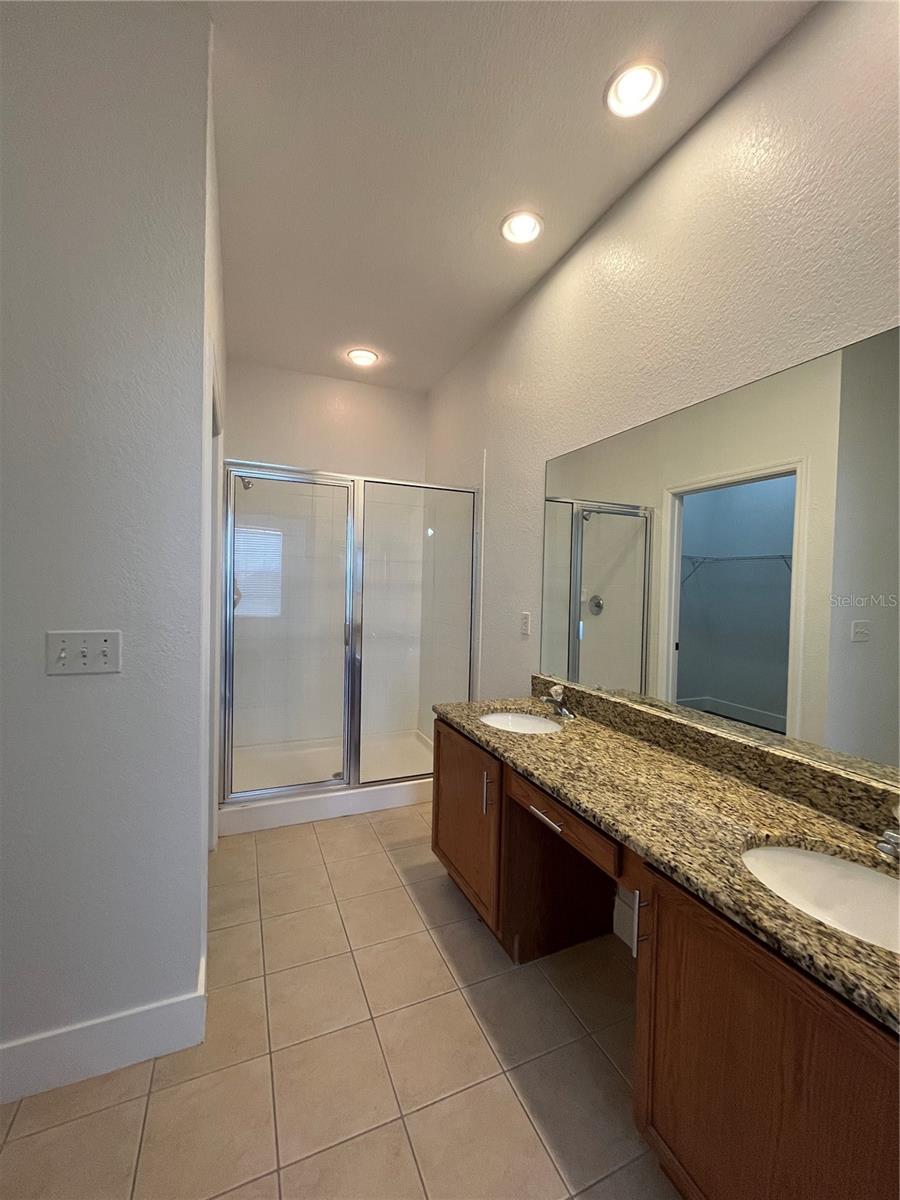 Image 10 of 17 For 3301 Whitestone Circle 204