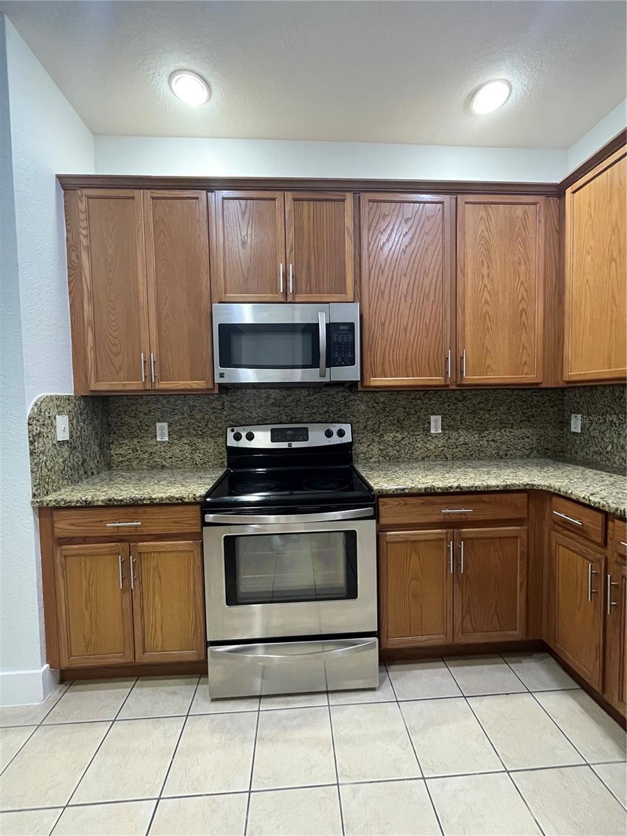 Image 6 of 17 For 3301 Whitestone Circle 204