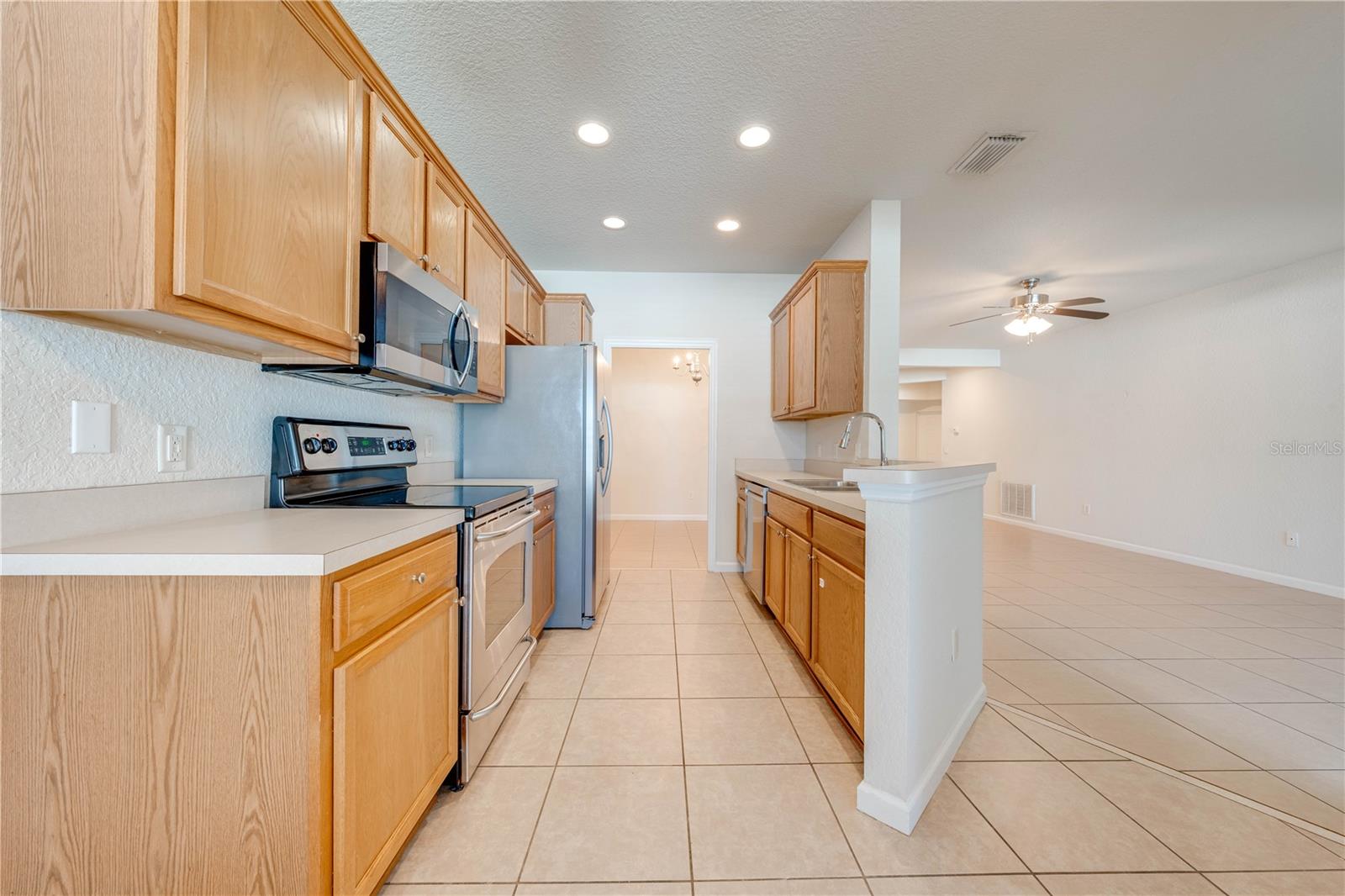 Image 10 of 39 For 4550 52nd Circle 107