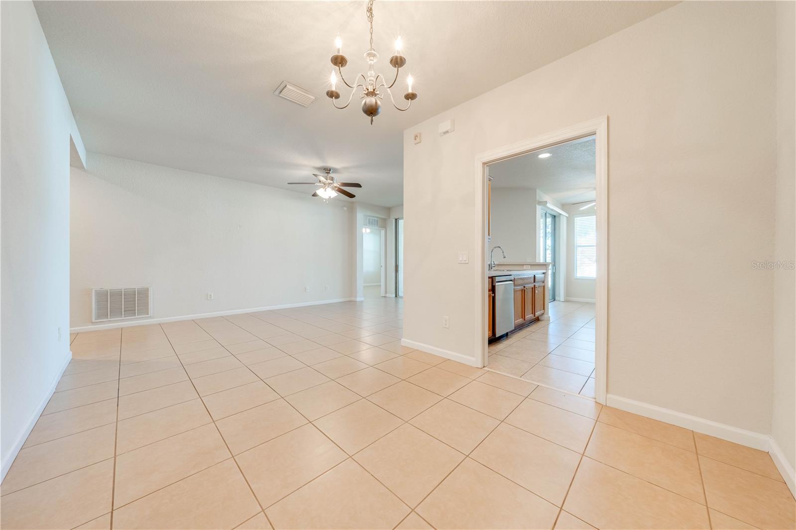 Image 14 of 39 For 4550 52nd Circle 107