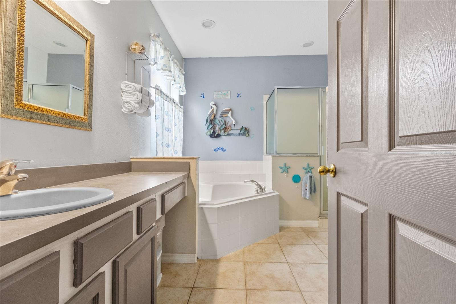 Image 33 of 46 For 2758 Lido Key Drive