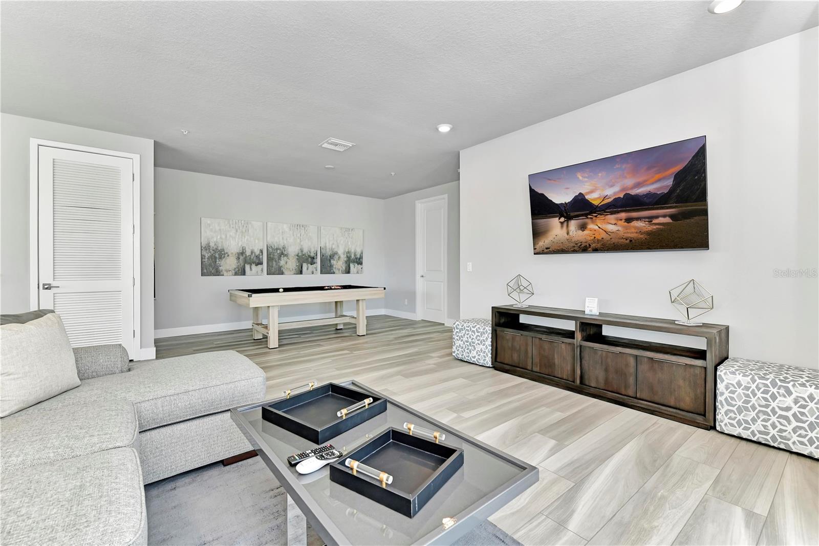 Image 43 of 62 For 7770 Sandy Ridge Drive 229
