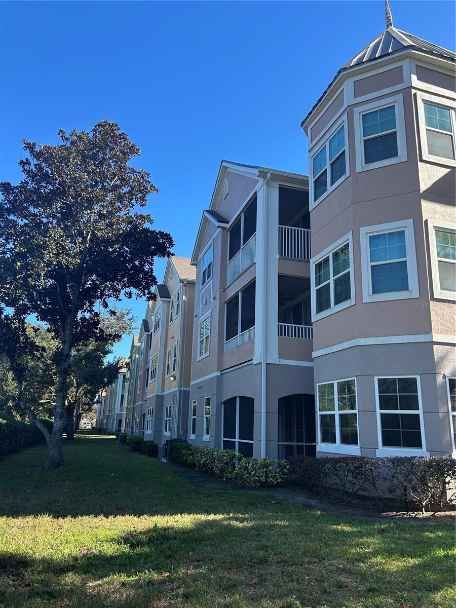 Image 2 of 4 For 6685 Queens Borough Avenue 304