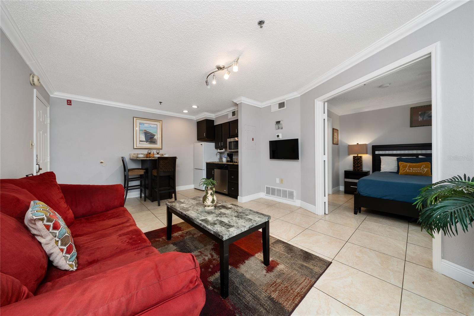 Image 21 of 37 For 3100 Parkway Boulevard 420
