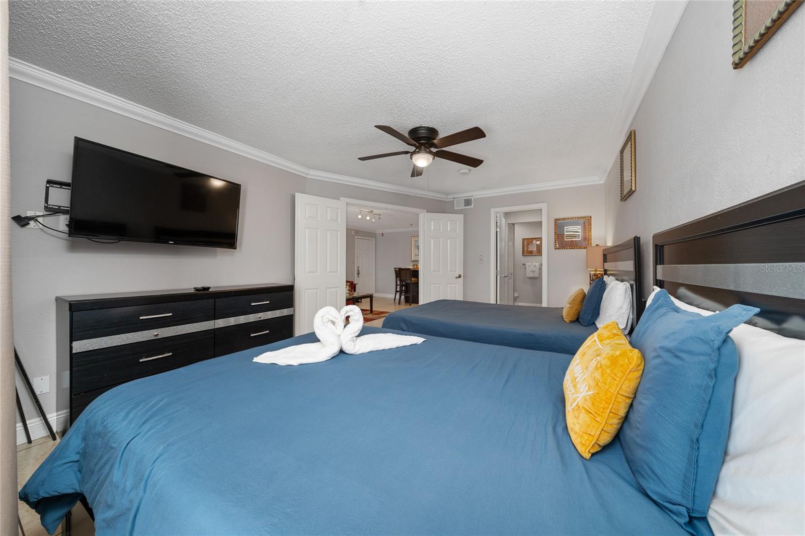 Image 23 of 37 For 3100 Parkway Boulevard 420