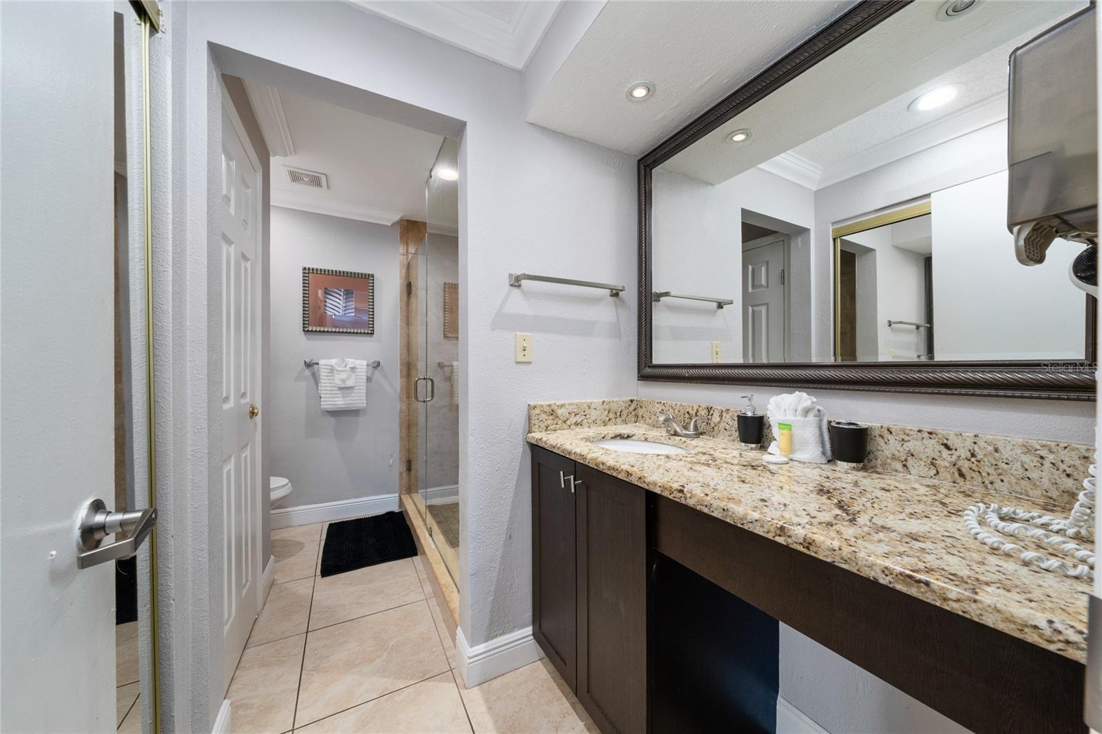 Image 26 of 37 For 3100 Parkway Boulevard 420
