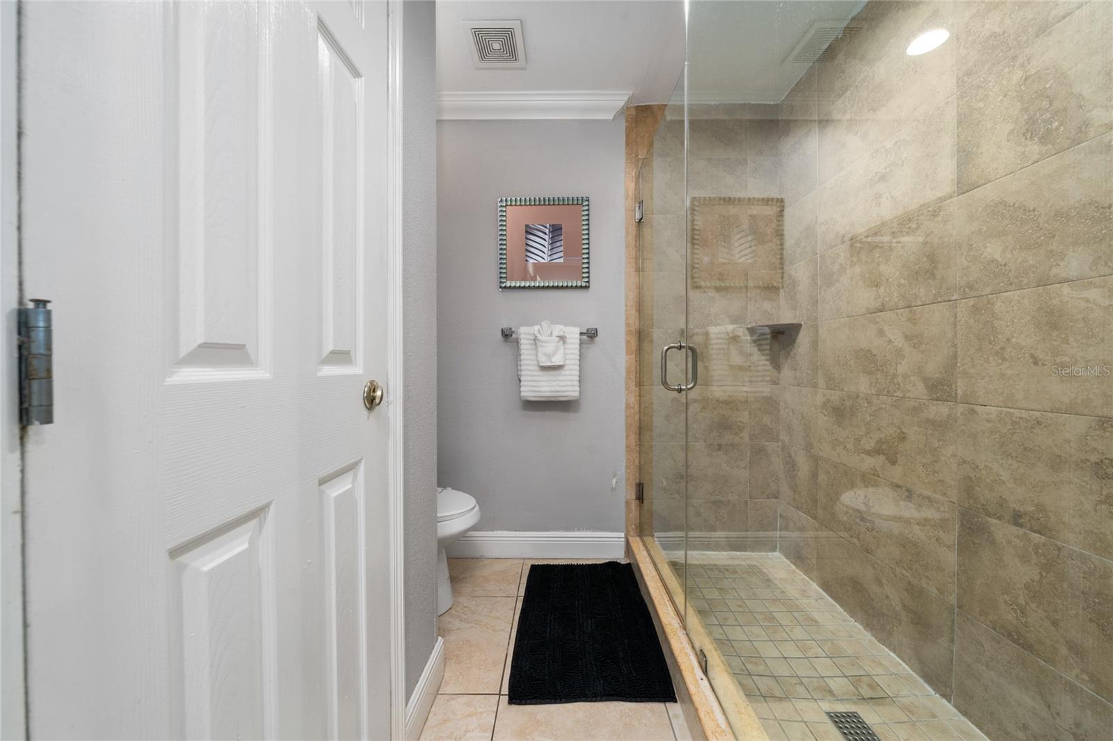 Image 27 of 37 For 3100 Parkway Boulevard 420