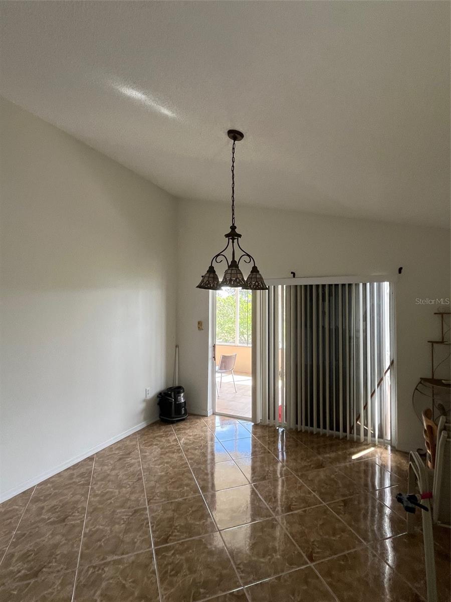 Image 7 of 19 For 230 Halstead Drive